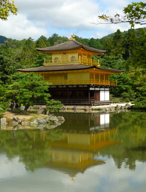 Kinkaku-ji Golden Pavilion reflection