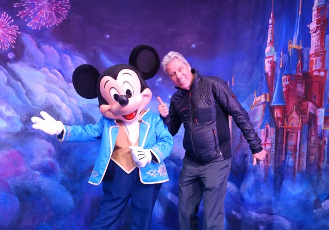 Stephen Henson Mickey Mouse Shanghai Disneyland