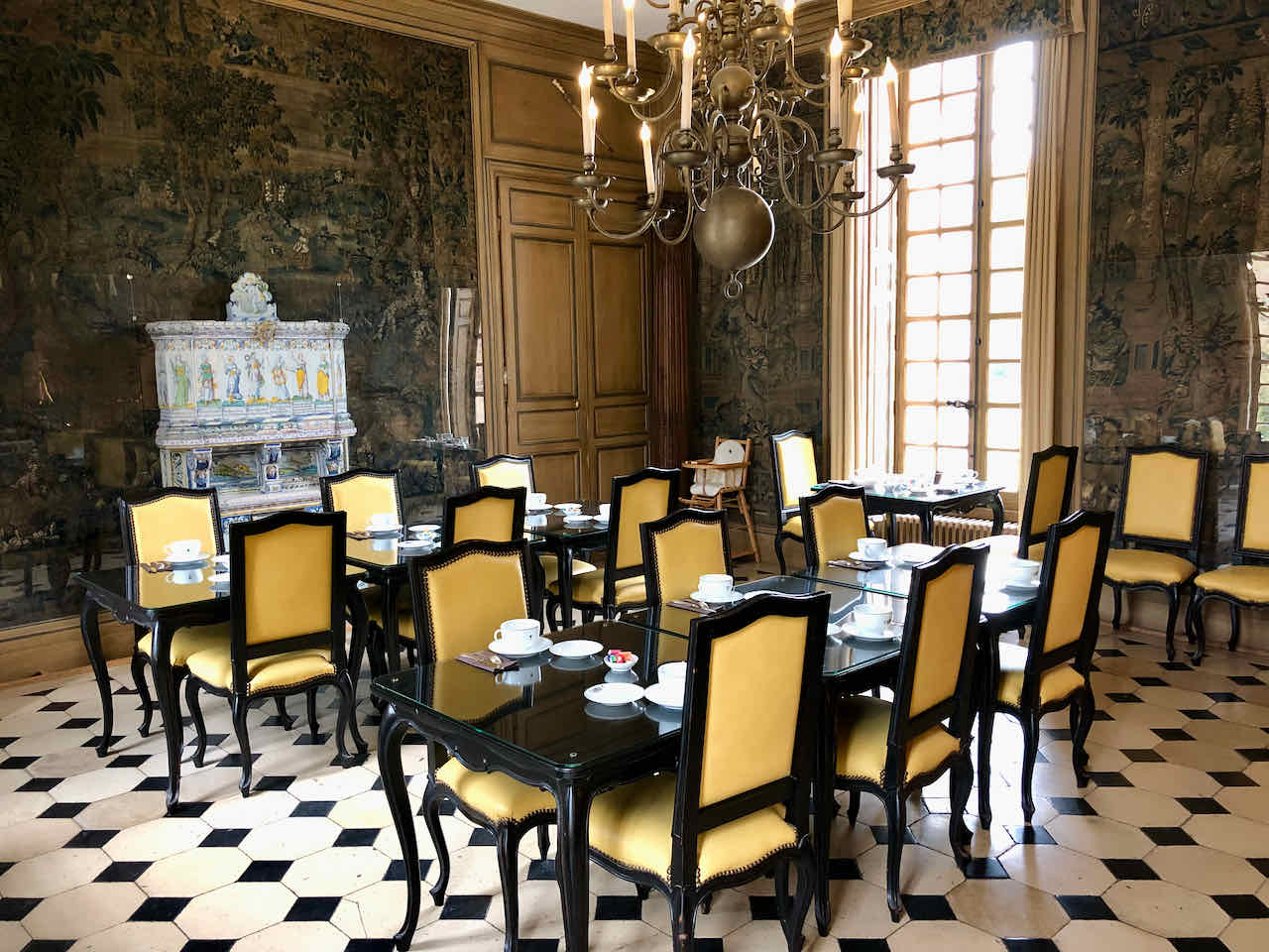 Chateau de Bourron breakfast room