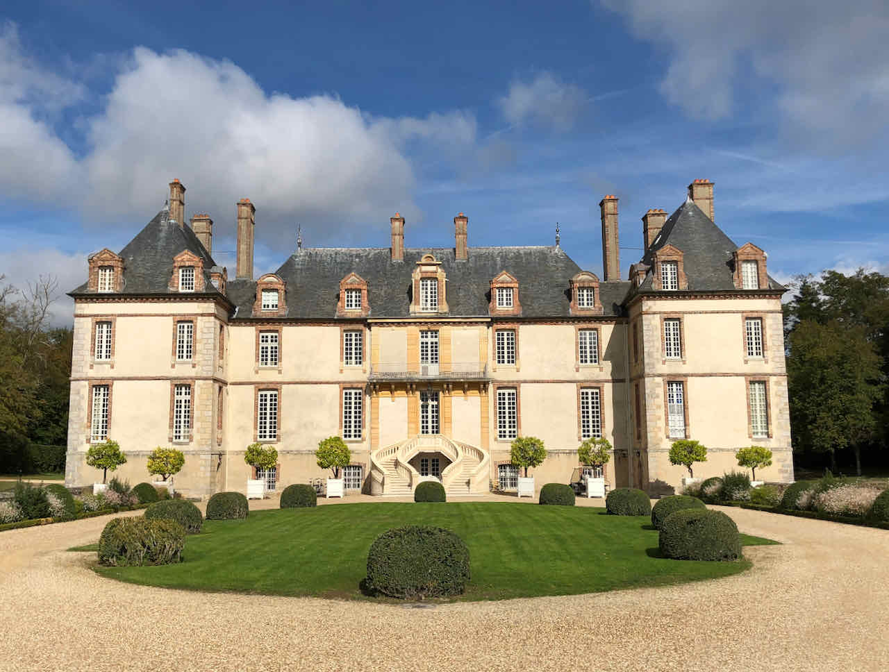Chateau de Bourron daytime